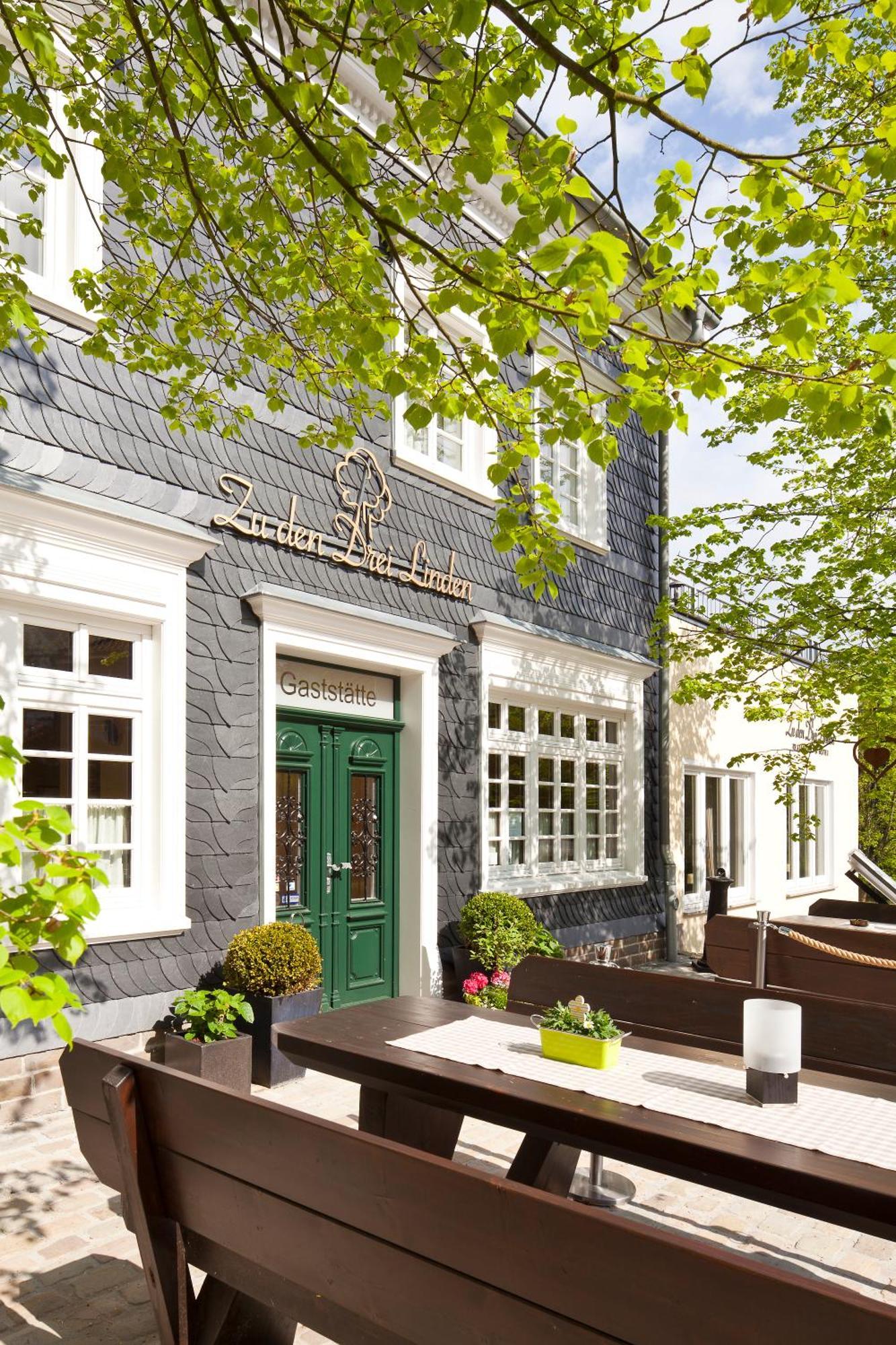 Zu Den Drei Linden Hotel Wermelskirchen Eksteriør billede